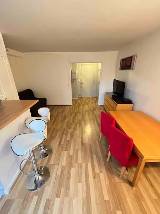 Studio Calme Proche Metro Apartment Paris