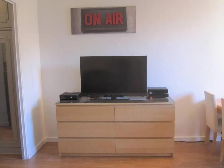 Studio Calme Proche Metro Apartment Paris France